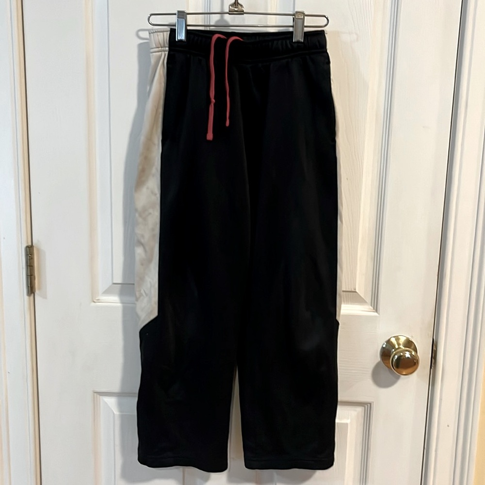 Boys Nike athletic pants